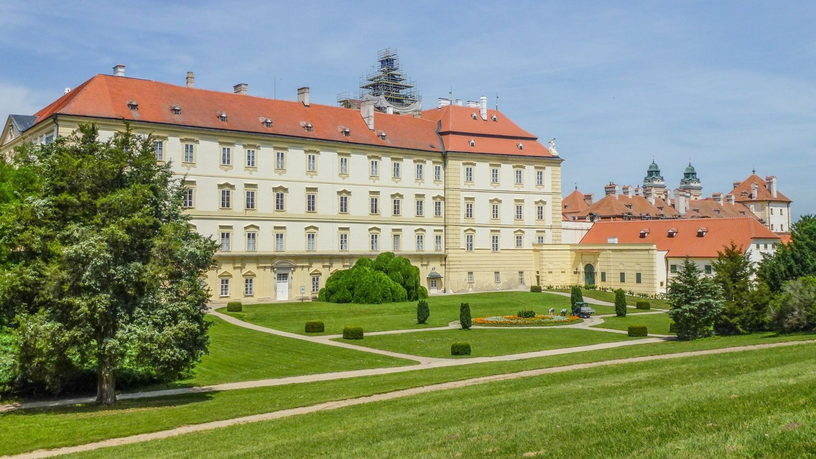 Castles, Amusement Parks, and Zoos — fotka