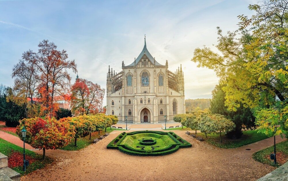 Kutná Hora versus Praha